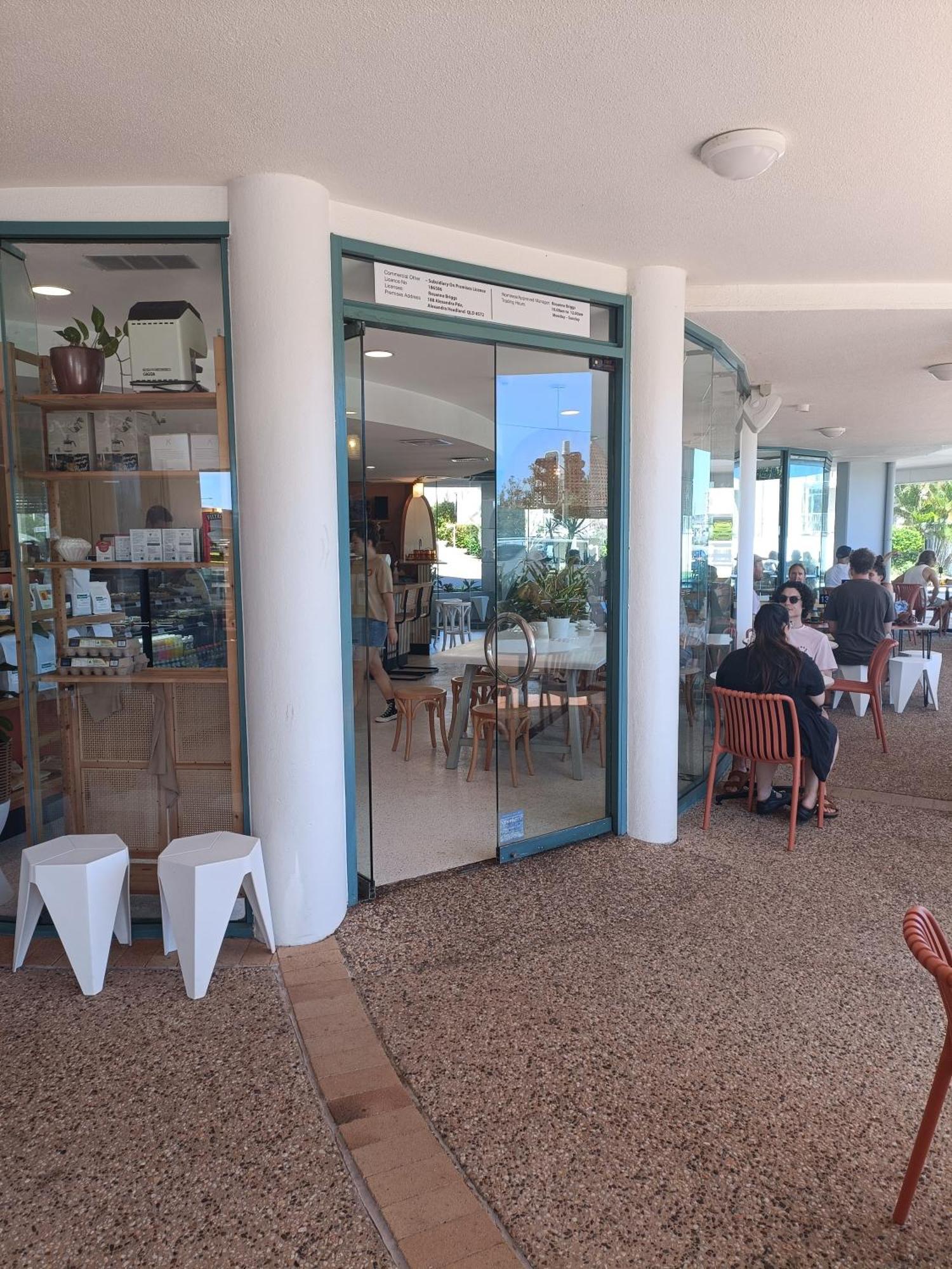 Grand Palais Boolarong Beachside Apartments Alexandra Headland Kültér fotó