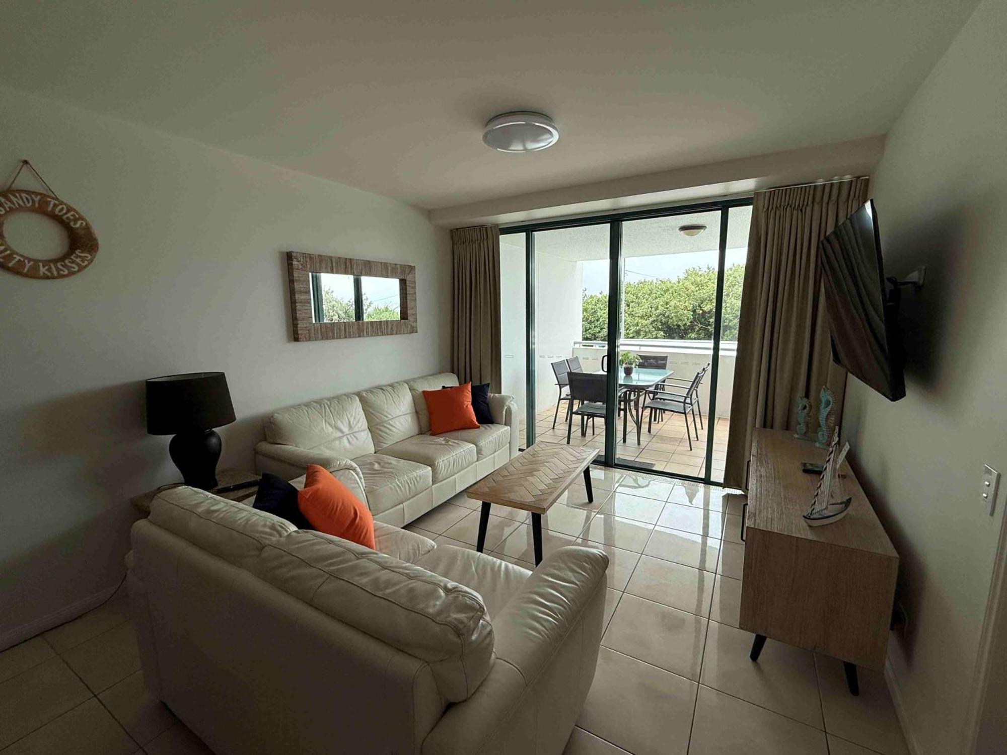 Grand Palais Boolarong Beachside Apartments Alexandra Headland Kültér fotó