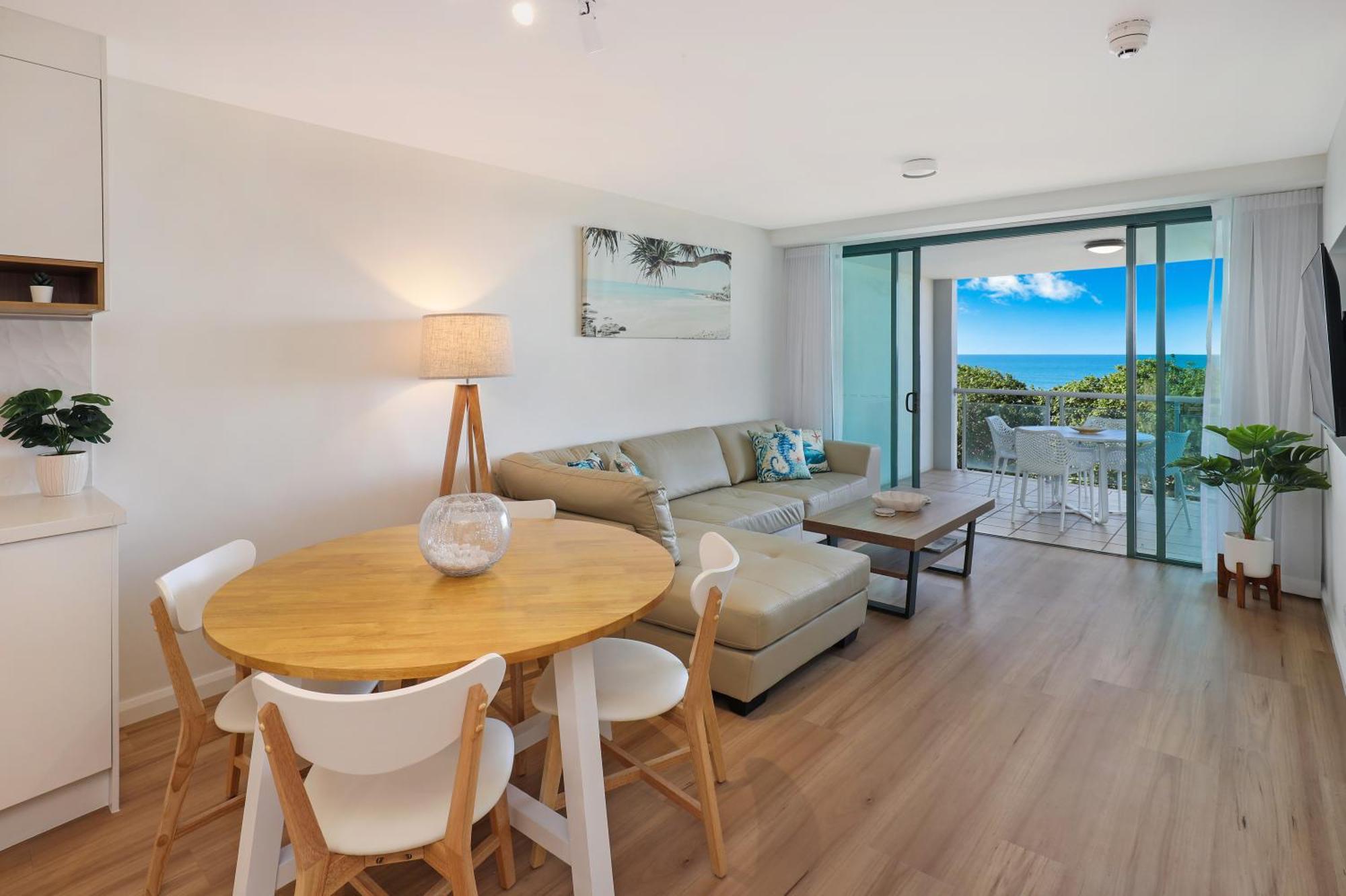 Grand Palais Boolarong Beachside Apartments Alexandra Headland Kültér fotó