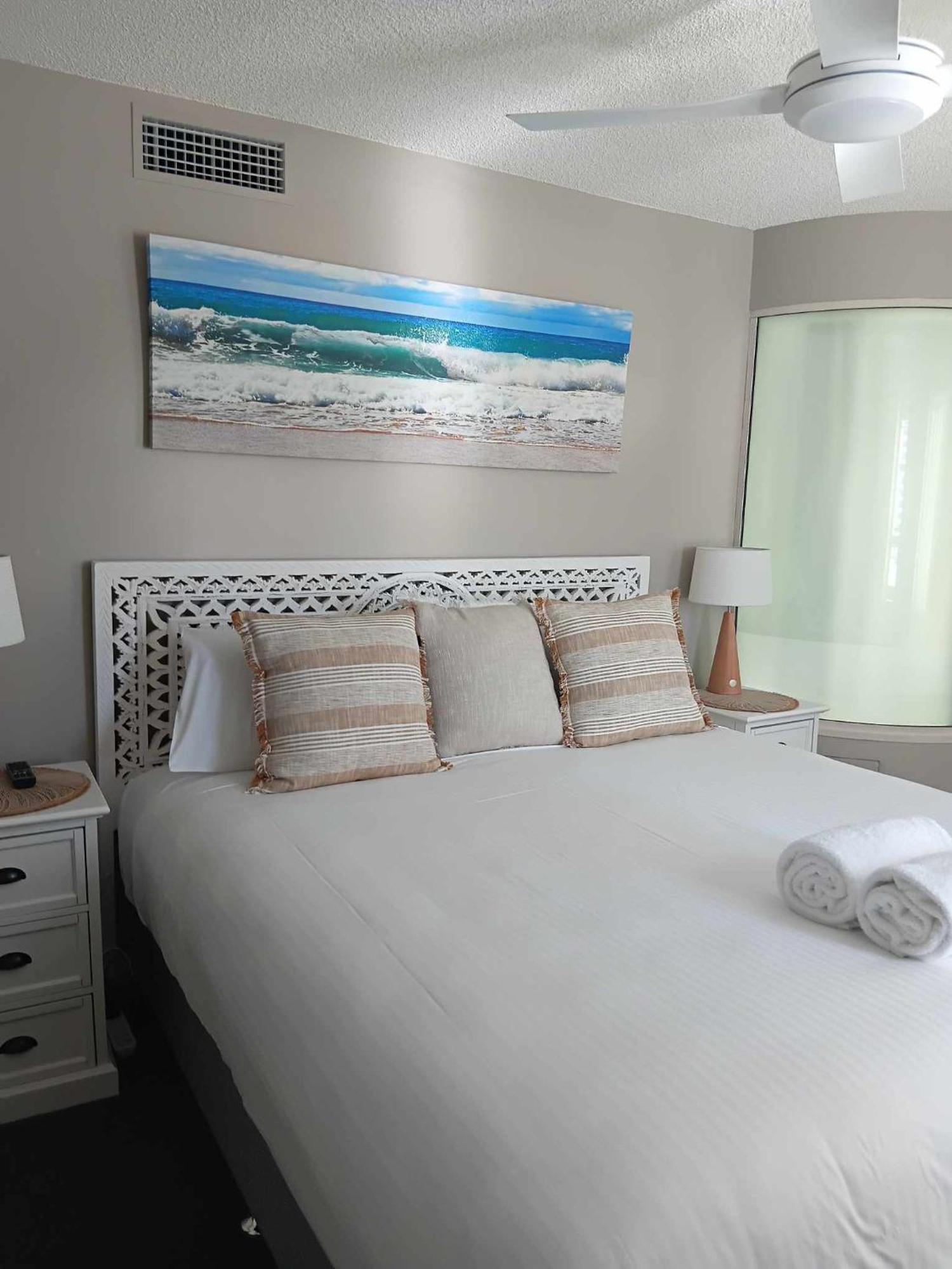 Grand Palais Boolarong Beachside Apartments Alexandra Headland Kültér fotó